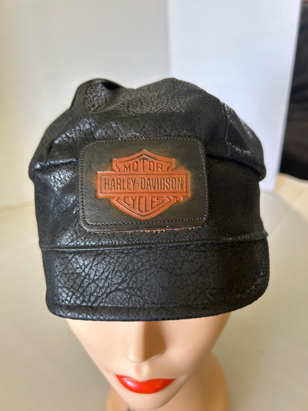 HARLEY DAVIDSON BLACK VINTAGE TEXTERD LEATHER SHORT BRIM BIKER CAP WITH LOGO - Picture 2 of 12